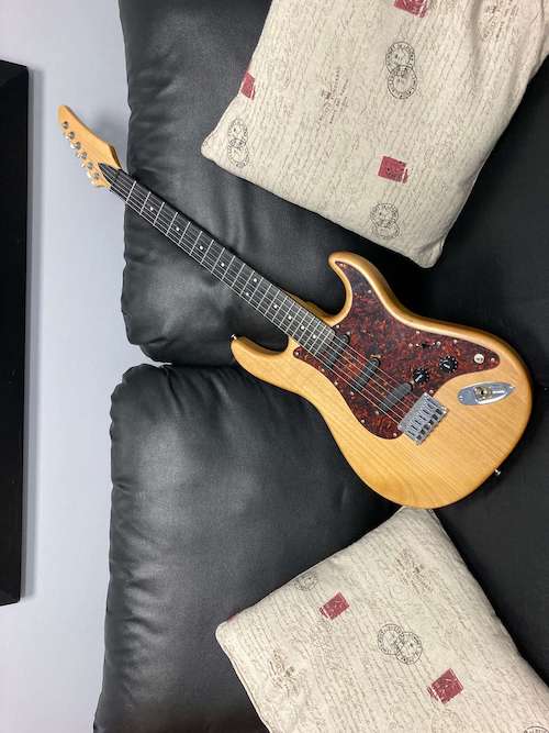 strat electric worship guitar